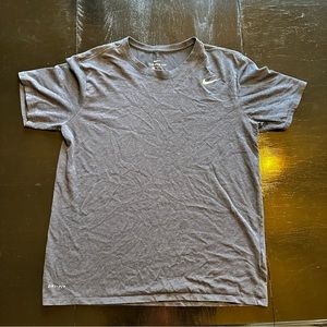 Nike Large Gray T-Shirt Running Athletic Dri-fit Short Sleeve Shirt